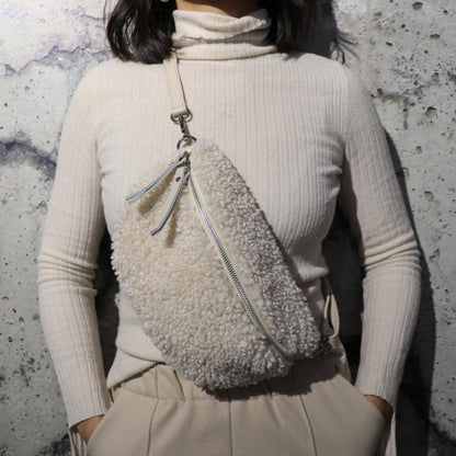 SH Leather® Teddy Plush Hip Bag Women's Belt Bag for Festival Travel Waist Bag Medium Crossbody Bag Women with genuine Leather Shoulder Strap 27x16cm Kate G358 (Beige/Silver Zipper, M)