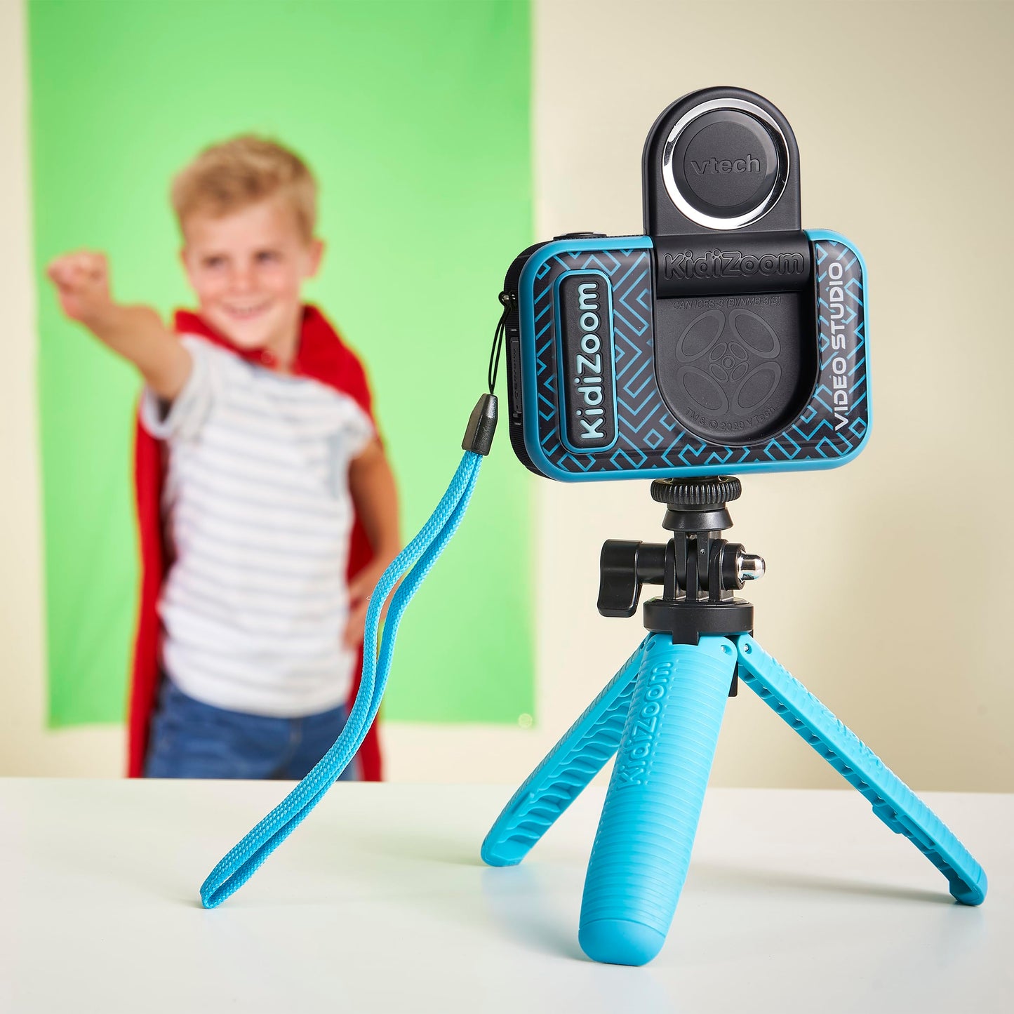 Vtech Kidizoom Video Studio HD blue - Children's camera with greenscreen, tripod, effects, selfie lens, and much more - For children aged 5-12 years.