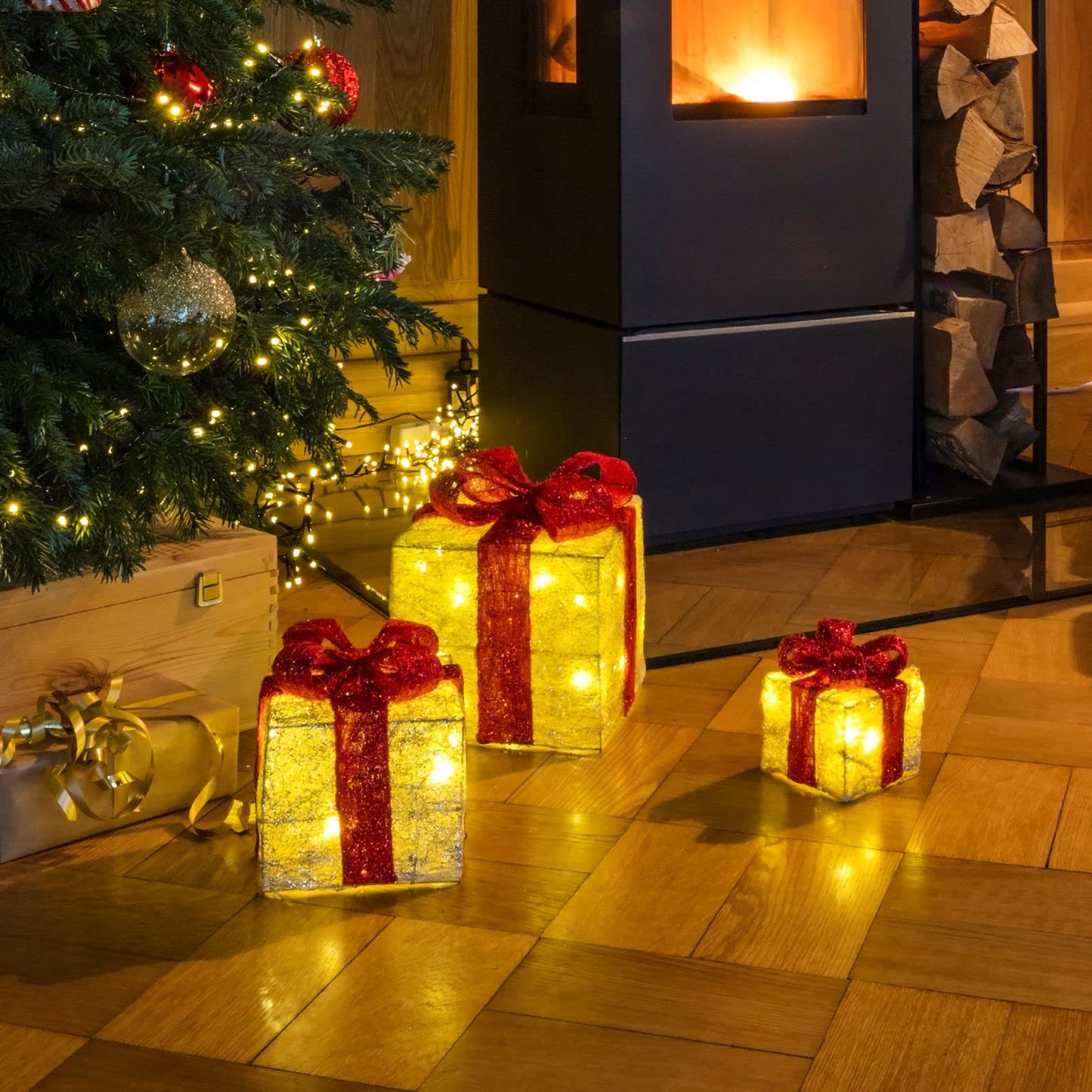 LED gift boxes with timer set of 3 - RED - Christmas decorative boxes illuminated in warm white - Christmas Advent winter tree decoration lighting battery operated