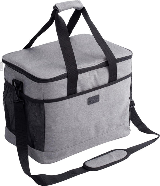 Master Cooler Bag 40 x 26 x 31 cm - 32 liters capacity - Cooling insulation - With shoulder strap - Secure zip closure - Rain-resistant material / Thermal bag / 6816830