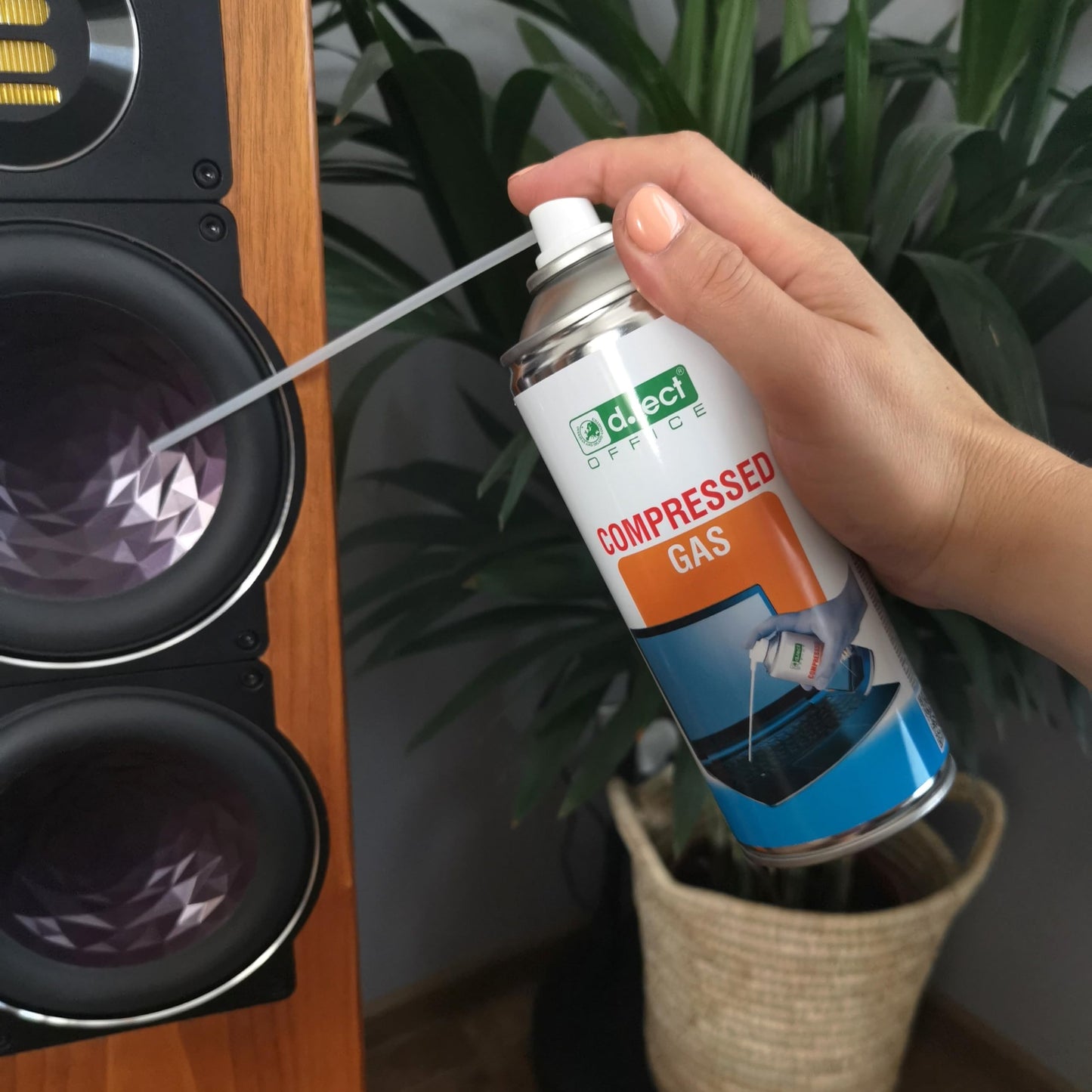 D.RECT compressed air spray 4x600ml | Air duster PC cleaning kit Cleaning Spray Cleaner | Compressed air cleaner for cleaning keyboard, computer, camera, phone
