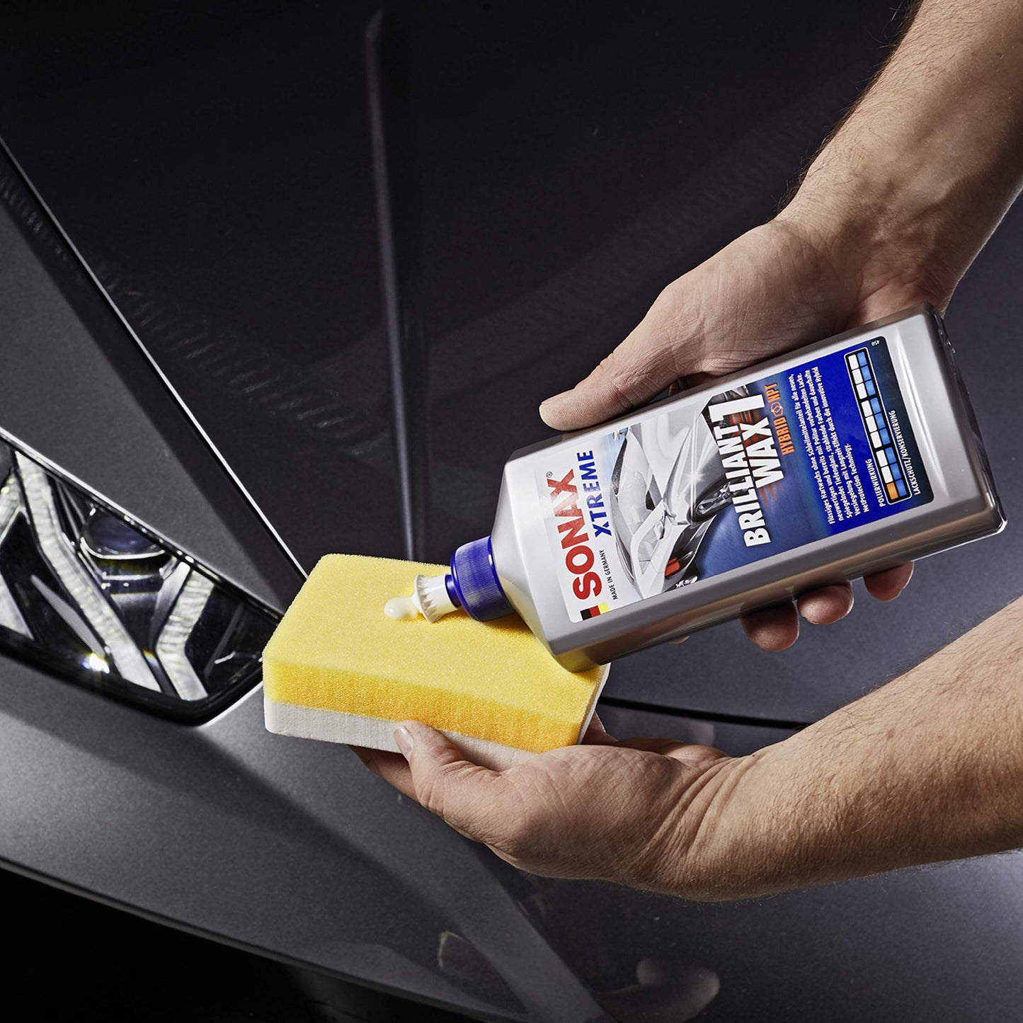 SONAX XTREME BrilliantWax 1 Hybrid NPT (500 ml) Gloss Wax | Item No. 02012000-820 & P-Ball (1 piece) effortlessly and quickly achieves the perfect polishing result, Part No. 04173410