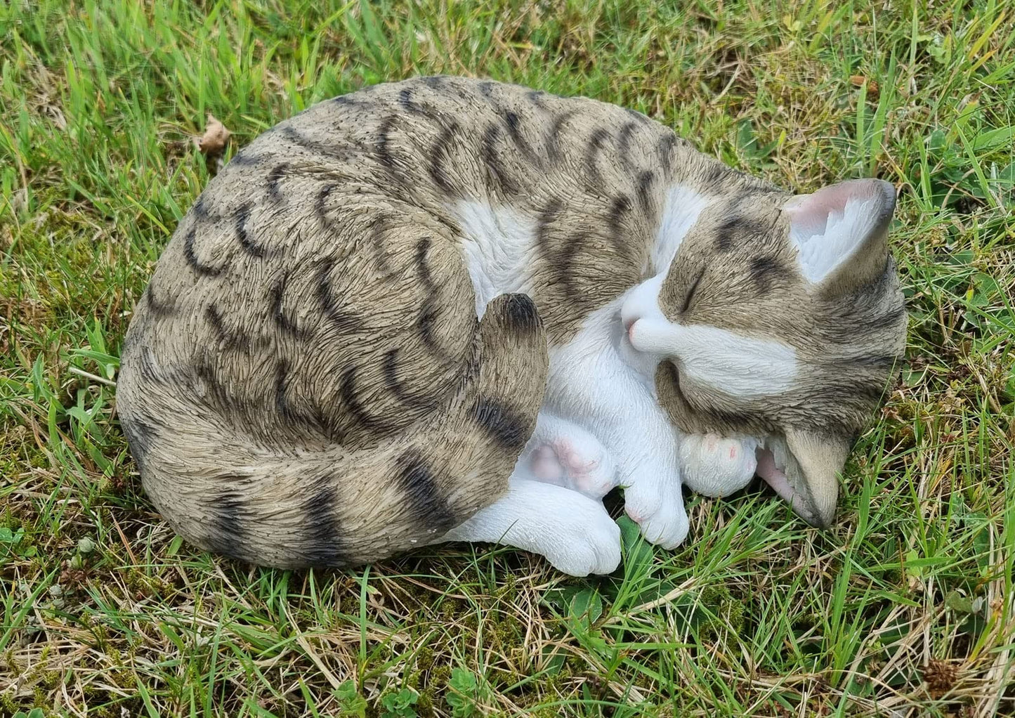 Specialty store Plus DECORATIVE CAT figurine Minka sleeping animal figurine cat figurine for indoor and outdoor use