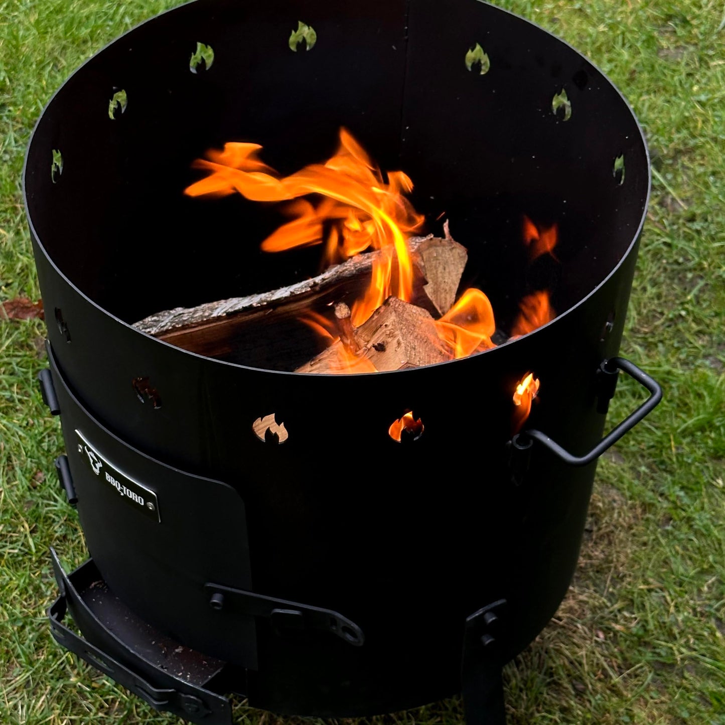 BBQ-Toro cast iron kazan 16 liters with kazan oven Ø 40 cm | XXL cast iron pot with lid, cast iron pot | goulash kettle, fire kettle, outdoor oven | fire stove, one-pot oven, fire pit, utschak
