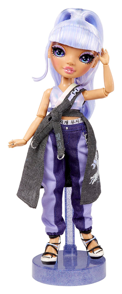 Rainbow High 578437 Vision Royal Three K Pop Fashion Doll, Tessa Park, includes 2 Mix and Match Designer Outfits with Microphone, Headset, and Band Merchandise. Perfect for kids ages 6+. Multicolored.