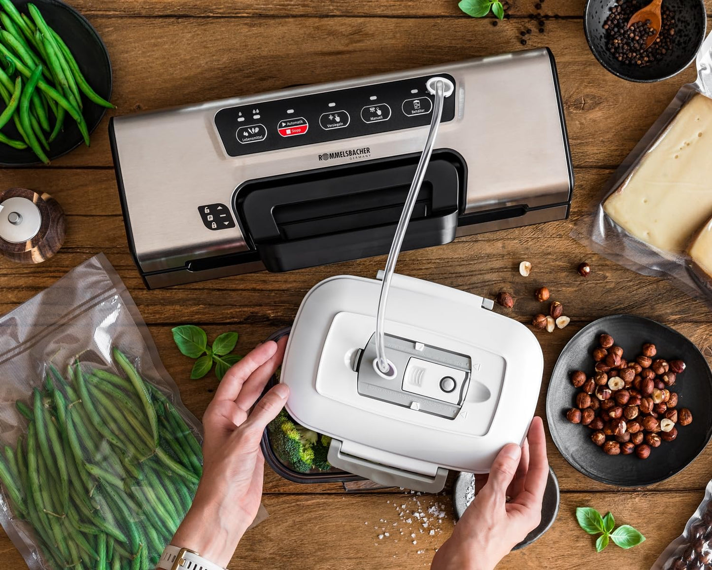 ROMMELSBACHER vacuum sealer VAC 385, 12 liters/minute, one-hand operation, roll storage, strong sealing seam, hose connection for containers, automatic & manual vacuuming and sealing, stainless steel