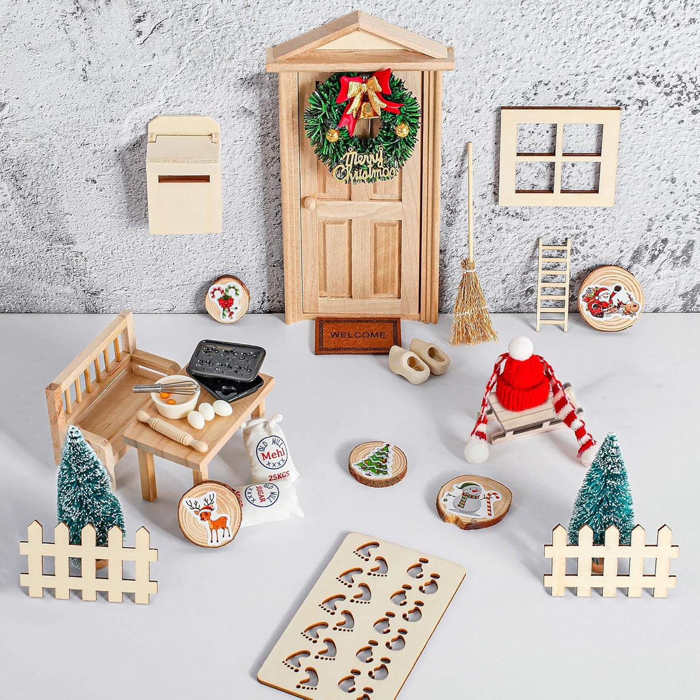 WVWMYM Elf Door Complete Set, Miniature Elf Accessories Christmas, Elf Door Set, Christmas Decoration Fairy Door for Kids Elf House, Christmas Tree Garland, Carpet, Miniature Garden Furniture (45 pieces)