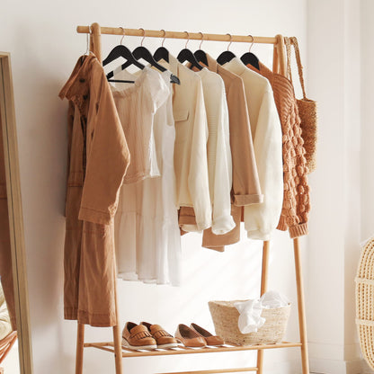 HOUSE DAY Wooden Hangers, 20 Pack Wood Hangers, Black Suit Hangers, 360° Swivel Hook in Rose Gold, Non-Slip, Shoulder Notches.