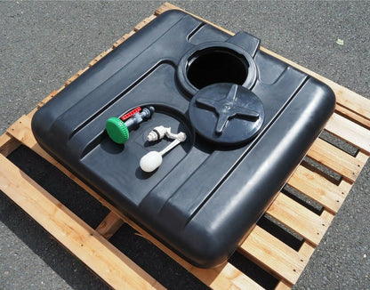 Varile 100L garden shower, solar shower including filling valve & shower head.