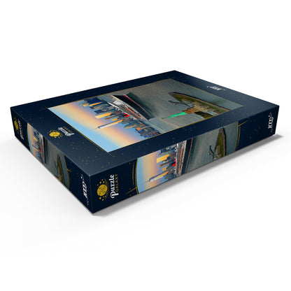 MyPuzzle Statue of Liberty, featuring Queen Mary 2 and One World Trade Center, Manhattan, New York, USA - Premium 1000 piece puzzle - MyPuzzle Special Collection by Puzzle Galaxy