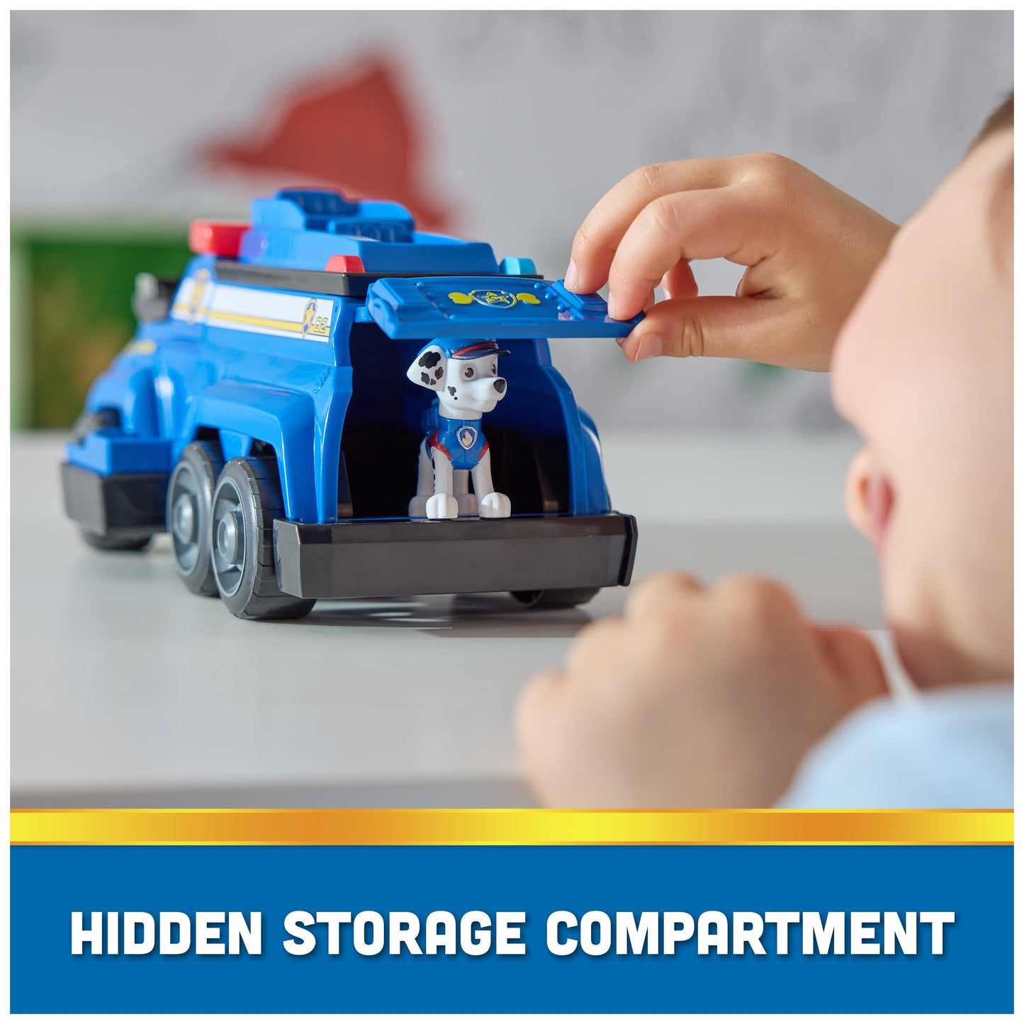 PAW PATROL Team Cruiser, a big vehicle featuring exclusive Chase, Marshall, Skye, Rubble, Rocky & Zuma action figures. Toys for boys & girls ages 3+.