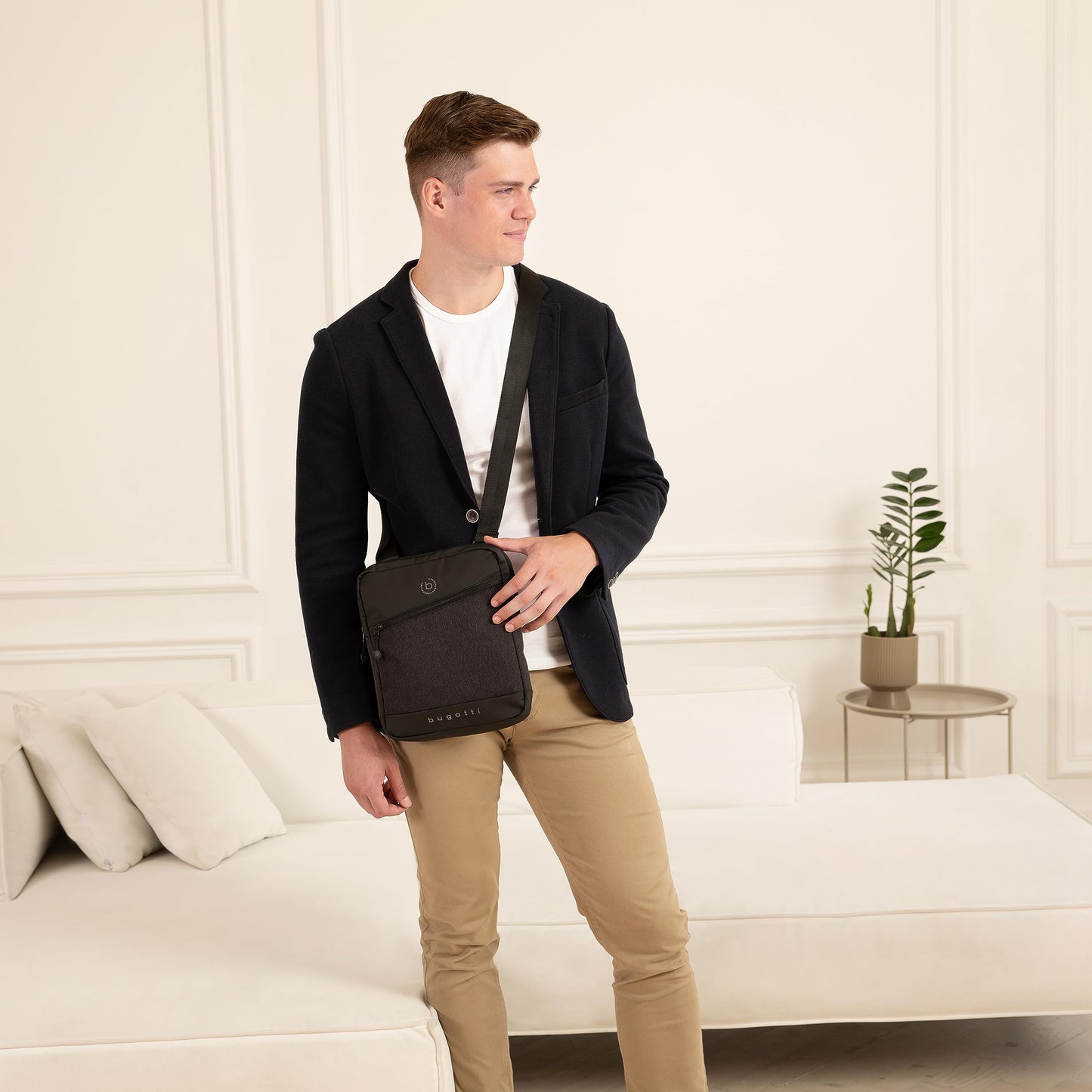 Bugatti's Universe men's shoulder bag with tablet compartment, small black shoulder bag.