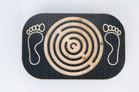 Balance board with labyrinth, wooden balance board, wobble board, board for yoga and exercise, balance, coordination, wooden toy, wobble board for kids, toddlers, teens, adults.