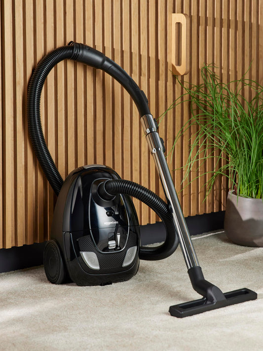Amazon Basics Bagged Vacuum Cleaner - VCB35B15C-1J7W-70, powerful, compact, and lightweight, for hard floors and carpets, HEPA filter, 700W, 1.5L, EU, Black