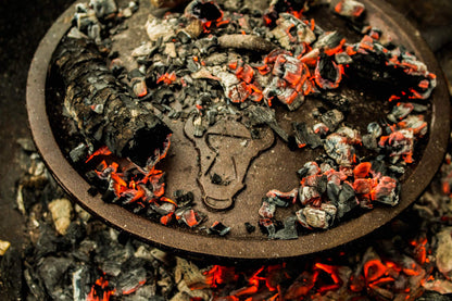 BBQ-Toro Potjie | Cast Iron Cauldron Potjie #4, approx. 12 liters | Cast Iron Pot with legs | South African Dutch Oven | Cooking pot for open fire, Cast Iron Braising Pot with lid | Meat pot