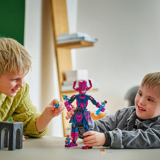 LEGO ǀ Marvel Fantastic Four vs. Galactus building figure - set with superheroes - includes The Thing, Invisible Woman, and Human Torch - gift for boys and girls - 76316
