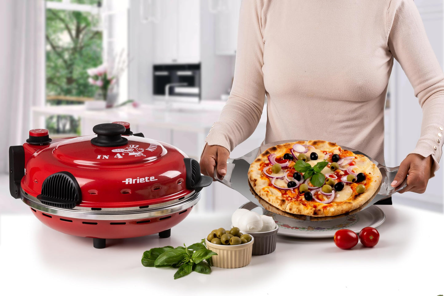 Ariete Pizza Oven 919, 4-minute pizza, 5 cooking levels, heat-resistant plate for reheating, wooden cutting board included, Max. temp 400°C, 1200W, Red.