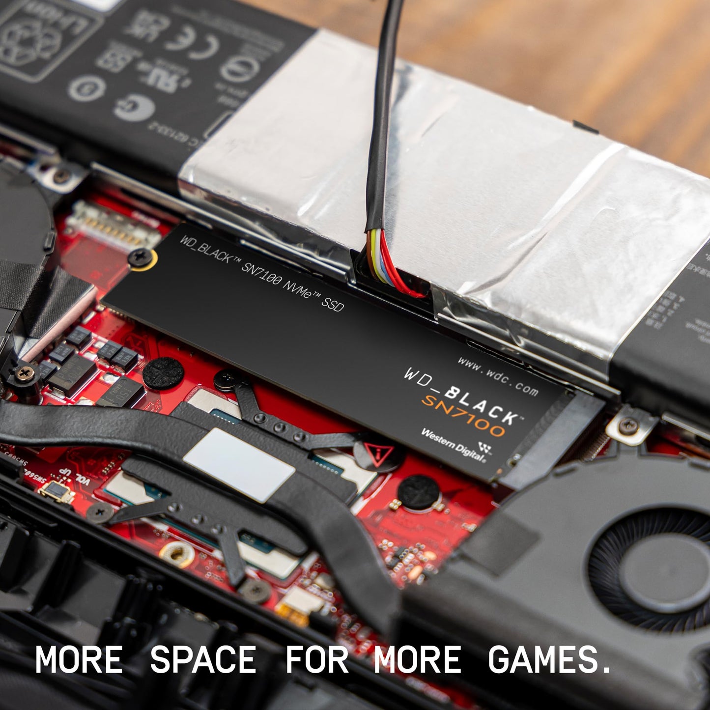 WD_BLACK SN7100 NVMe SSD 1 TB (High-Performance Gaming Storage, up to 7,250 MB/s read speed, PCIe Gen4, Energy Efficient) For desktop, laptop & handheld gaming consoles