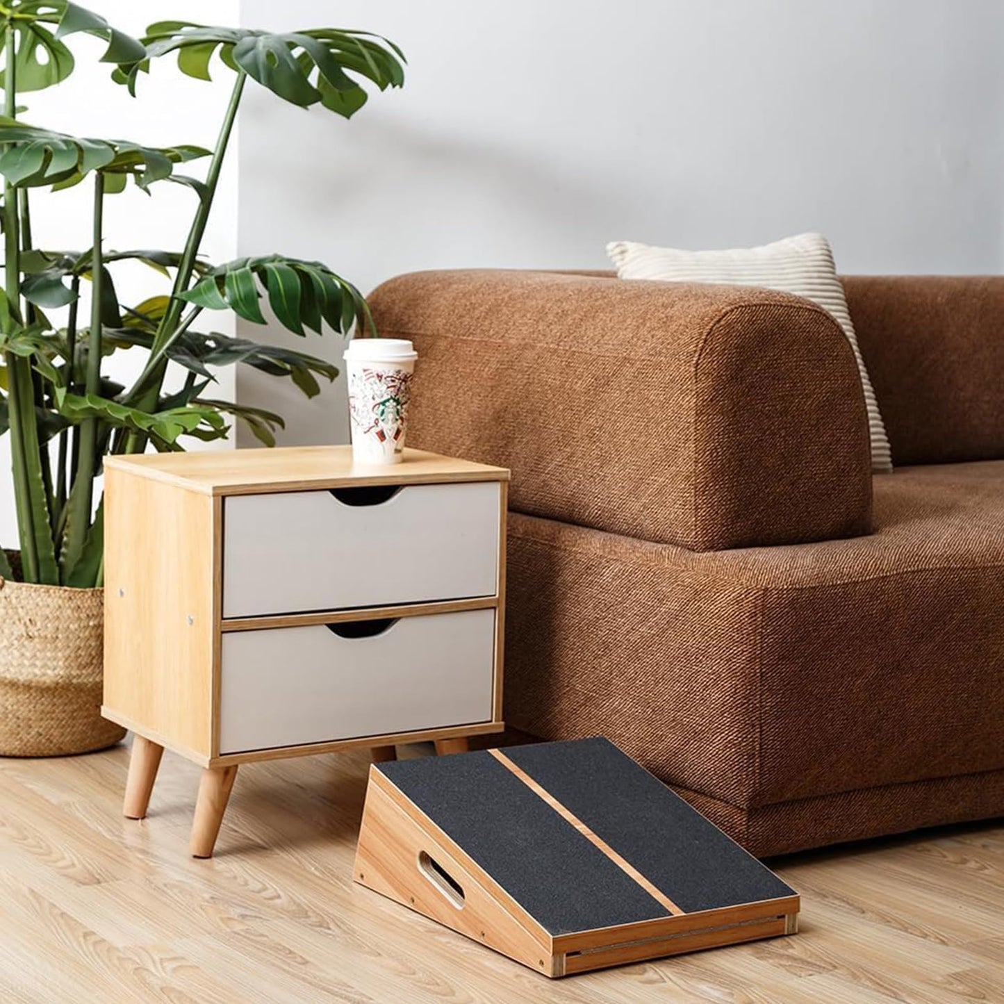 Professional wooden slant board, adjustable incline board and calf stretcher, stretch board - extra side handle design for portability - 40.6 x 31.8 cm, 5 positions (350 lb capacity)