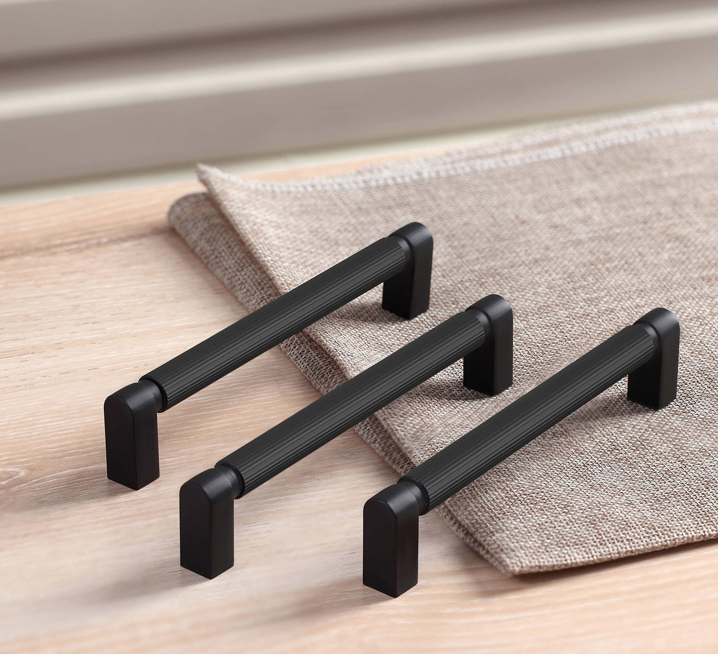 CILEYTION 10 piece handles for kitchen cabinets, 128mm hole spacing in matte black. Kitchen handles in black, furniture handles in black.