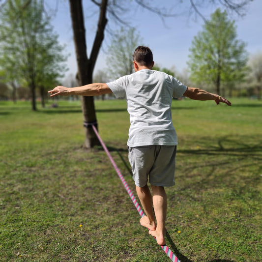 Slackline set, lines, 25 meters length, complete kit for kids, beginners, advanced and professionals, including carrying bag.