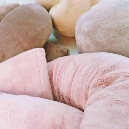 Bebeloo bed snake, bed roller, bed pillow, side sleeper pillow, nursing pillow, cuddle pillow, bed surround, draft stopper (pastel pink, 300 cm)