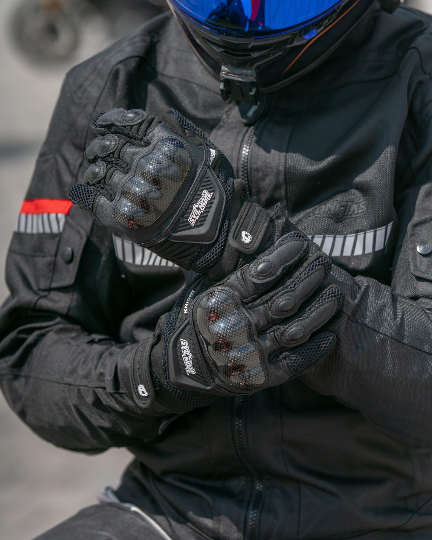 BORLENI Motorcycle Gloves Breathable Full Finger Leather Motorbike Gloves Knuckle Protection Pad Touchscreen