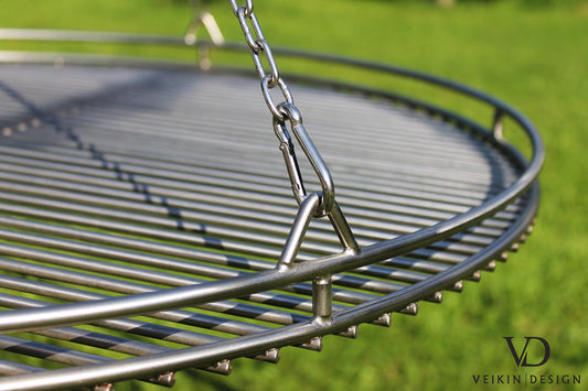 VEIKIN DESIGN Stainless Steel Grill Grate Ø 60 cm with railing, chain set, and swivel rope, Round Grill Grate for Swing Grill, Heavy-duty, Professional Grill Grate, Handmade in Germany