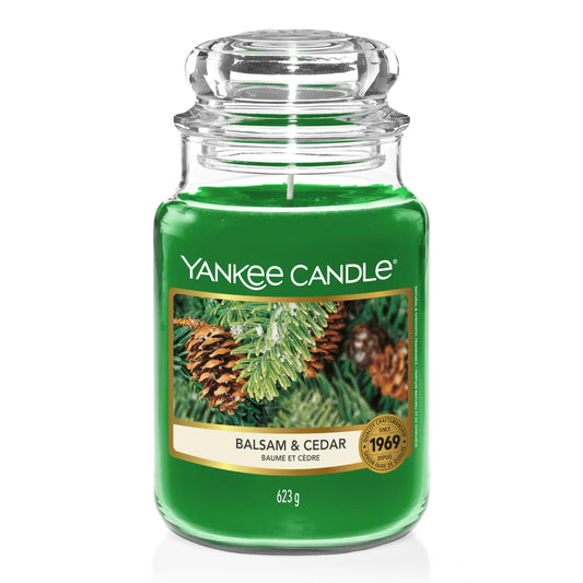 Yankee Candle Large Jar Candle, Balsam & Cedar scent, burns up to 150 hours, perfect gift for women.
