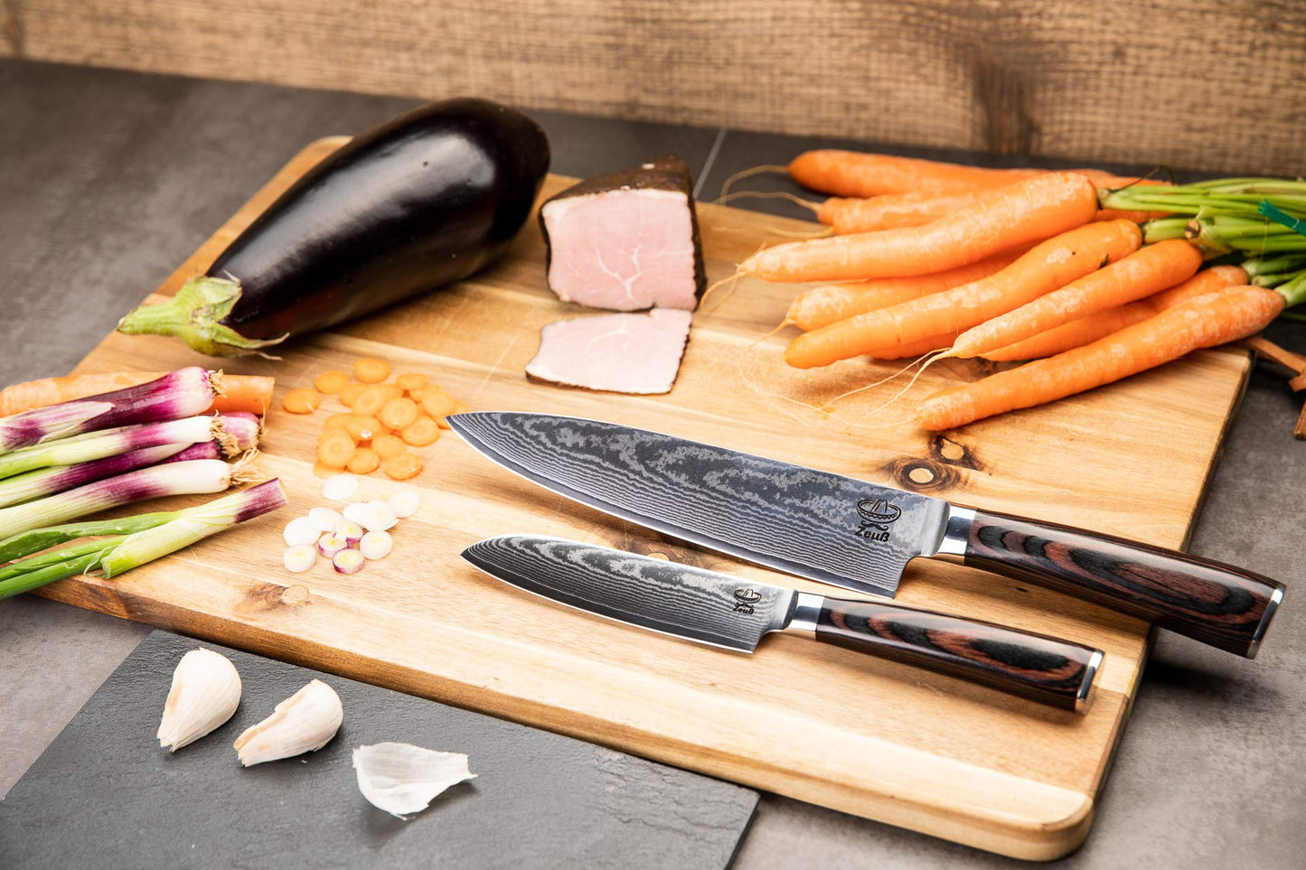 ZEUS Damascus Knife Set 2 pieces (32 cm and 24 cm) Professional Damascus kitchen knives made of authentic 67-layer Damascus steel I with chef's knife, Santoku knife, Pakka wood handle, and sharpening stone.