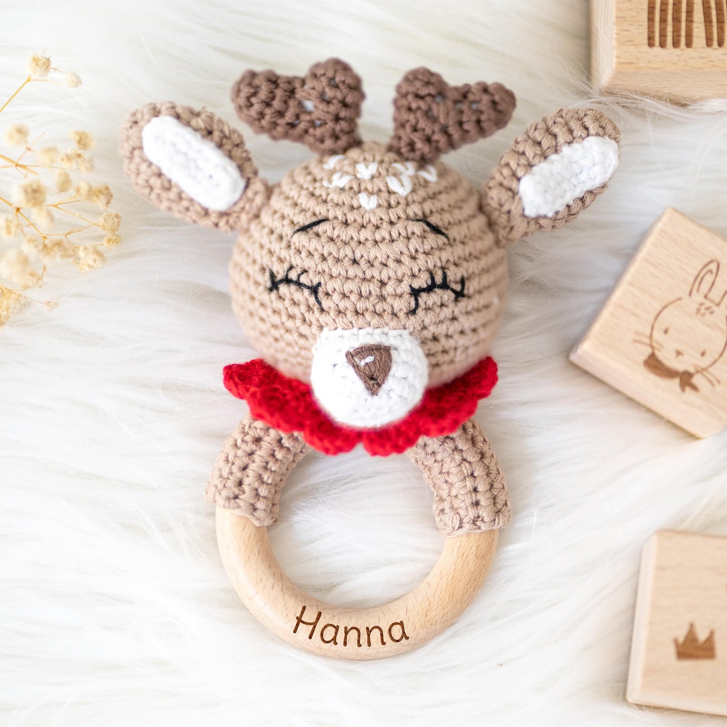 Muckelmeister grasping toy personalized with name - Wooden teething ring baby crocheted animals - Baby rattle - Baby gifts for birth for girls/boys - small gifts for newborns - Reindeer