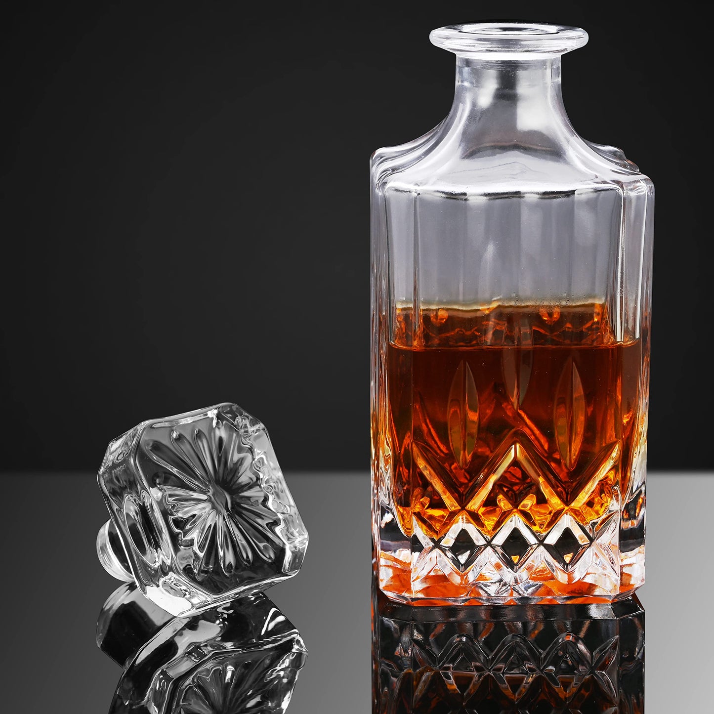 Cieex Whiskey Decanter Set, 750ml decanter with 4 x 220ml whiskey glasses, 12 stones, beautiful gift box. Father's Day gift for men. Transparent.