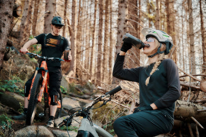 Fidlock water bottle with Bike Base Twist Set Transparent 750 ml.