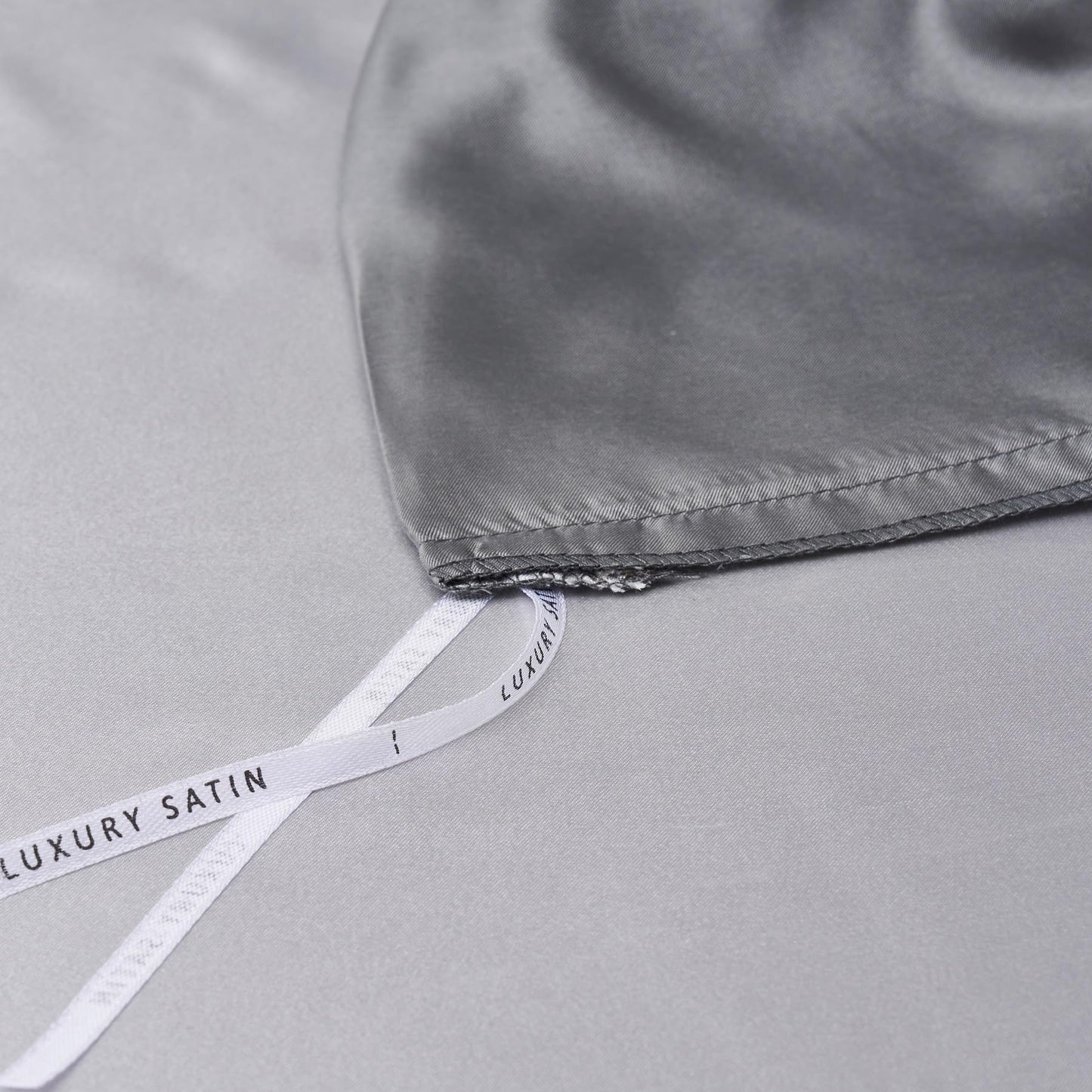 YASMENG Satin Bedding 220x240 Dark Gray Light Gray Duvet Cover Set Deluxe Silk Reversible Bedding 3 Pieces With Zipper And 2 Pillowcases 80x80 cm - Smooth Shiny Silky