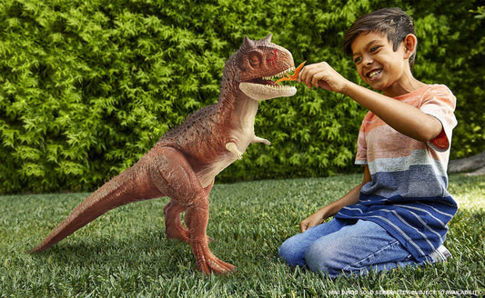 Jurassic World HBY86 - Giant Dino Carnotaurus Toro Dinosaur Action Figure, Dinosaur Toy for ages 4 and up.