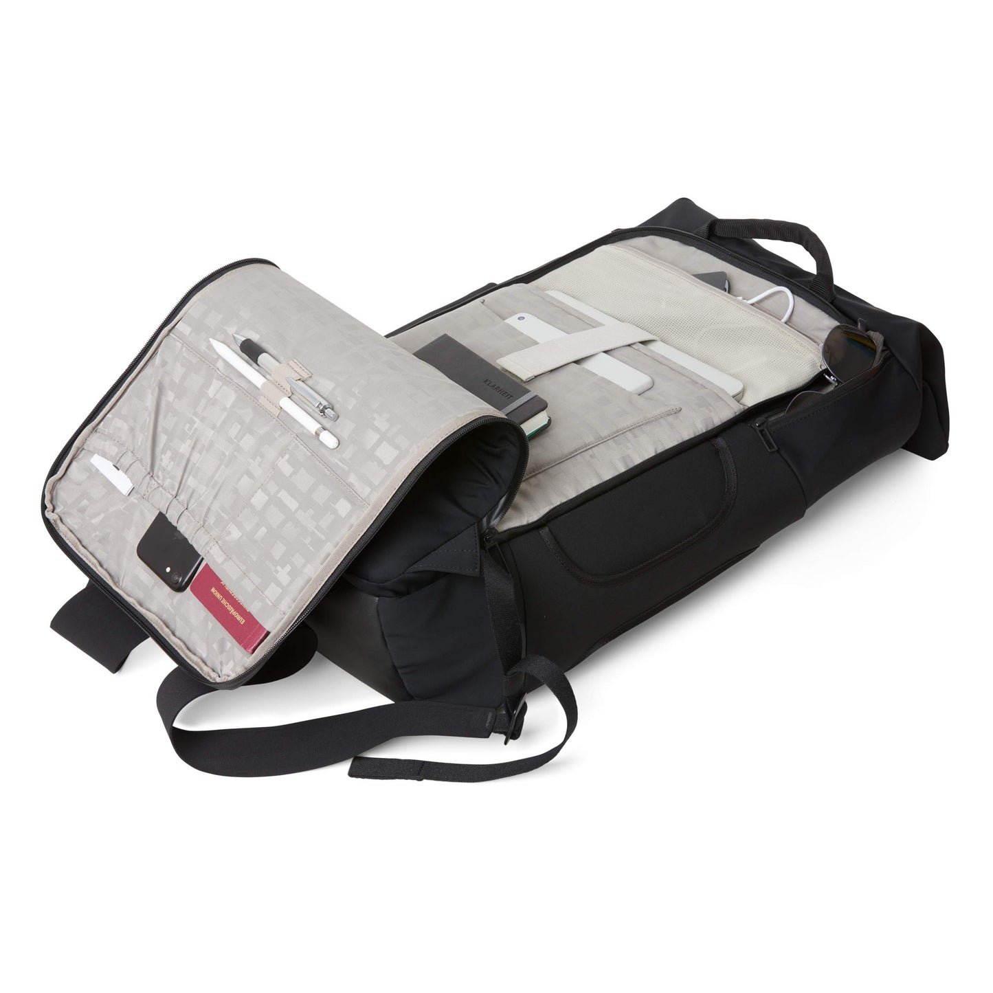 Salt Triplete Backpack made of nylon in the color black, with padded 16-inch tablet and laptop compartment, volume: 32L expandable to 37L, size: 32 x 21 x 56 cm, ZEN-SBP-001-858