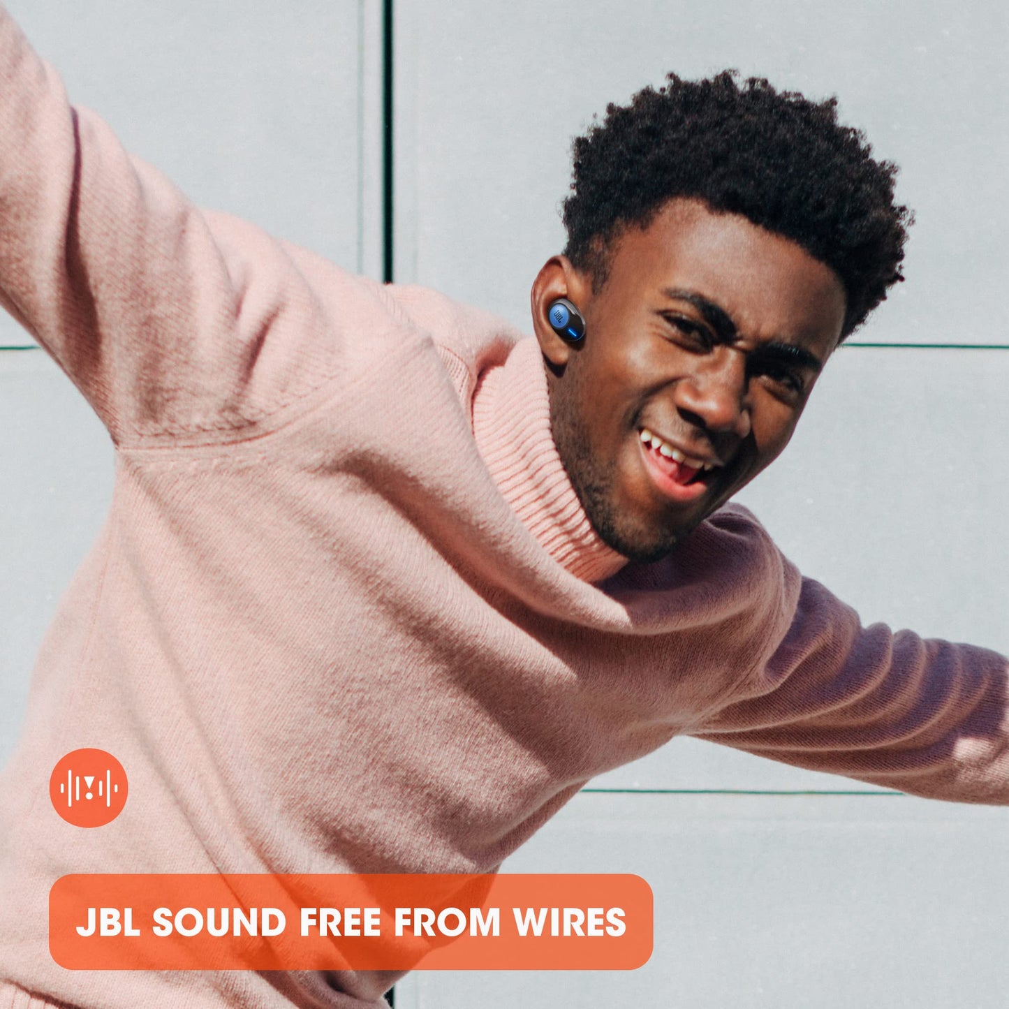 JBL Tune 125 TWS In-Ear Bluetooth headphones in Blue - Wireless earbuds with built-in microphone - Music streaming for up to 8 hours on a single charge - Includes charging case.