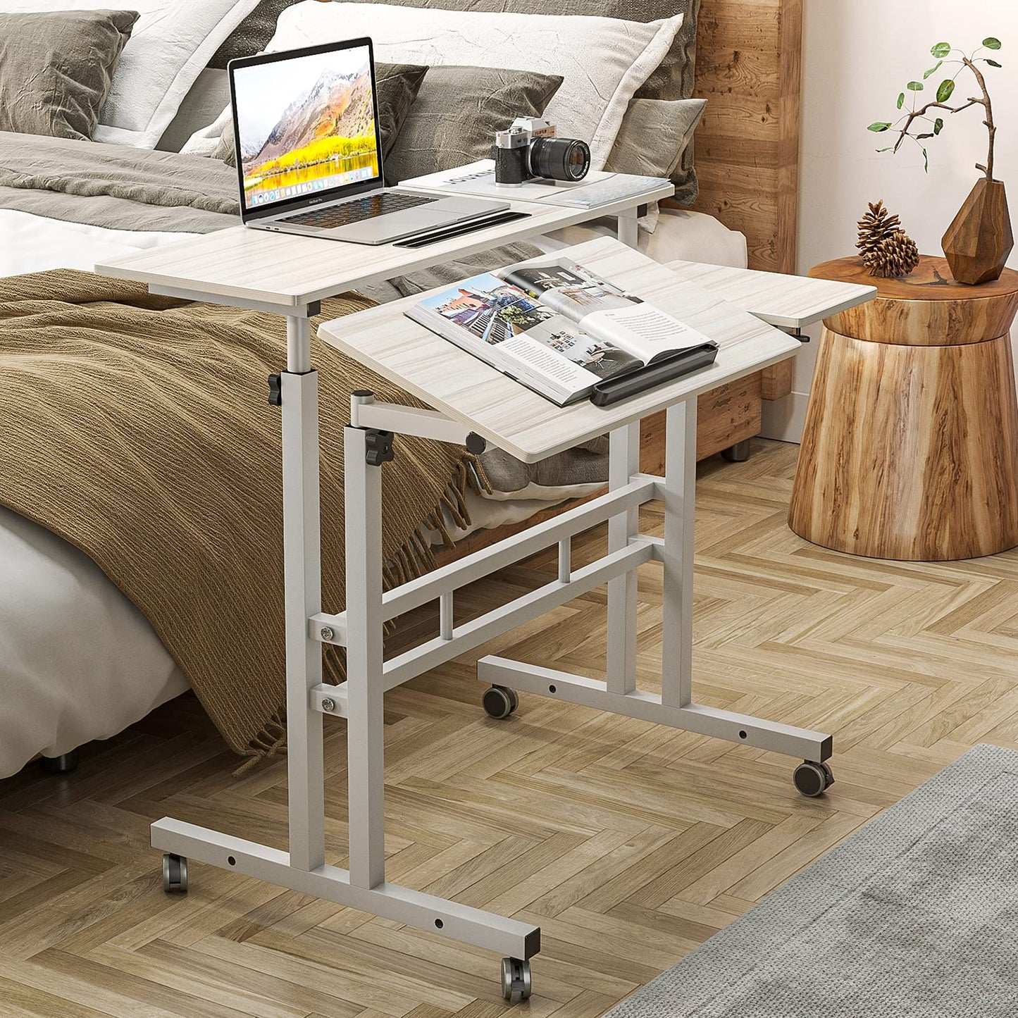 DlandHome standing table, rolling with lockable wheels, adjustable height 67-115 cm, computer desk, multi-functional with 3 tiers, for laptop, maple.