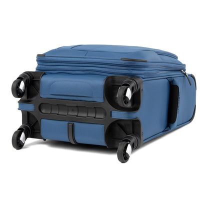 Travelpro Maxlite 5 Softside expandable carry-on with 4 spinner wheels, Lightweight suitcase, Men and women, Azur Blue, compact 51 cm carry-on