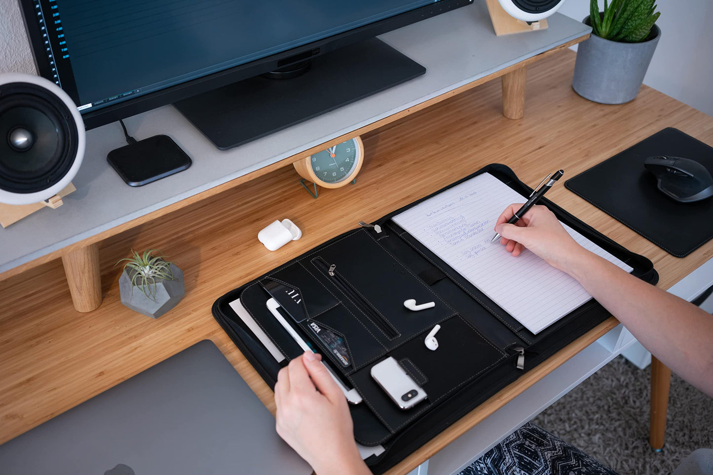 AZORIS PREMIUM® A4 premium folder with double zipper and 13-inch tablet compartment, professional faux leather conference folder for men and women.