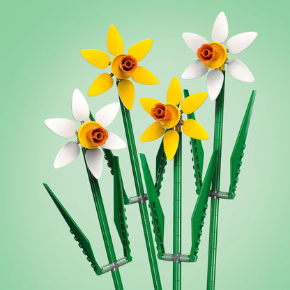 LEGO Creator Roses, artificial flower set, compatible with bouquets & 40747 Creator Daffodils, artificial flower set for kids.