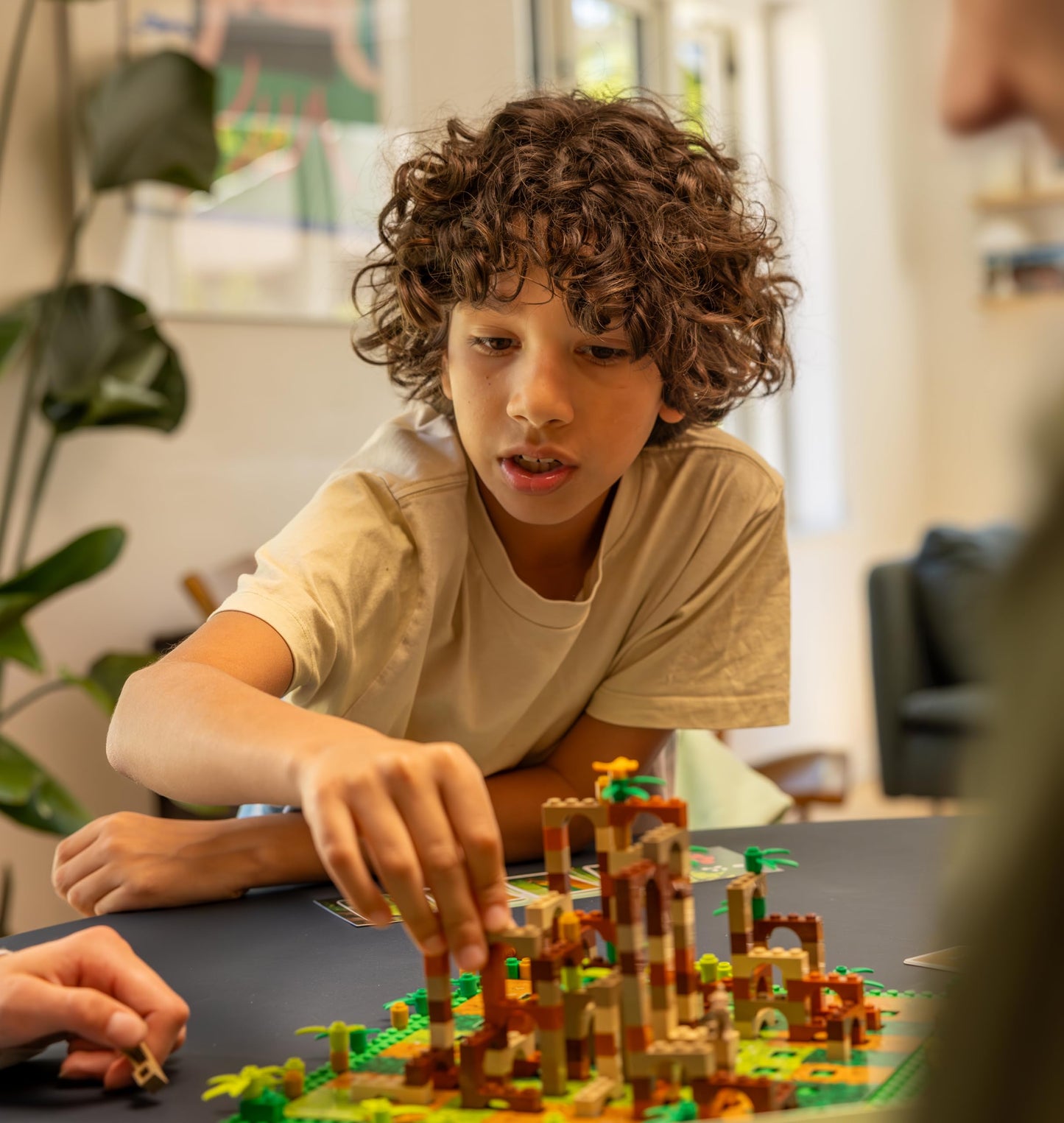 Asmodee - Monkey Palace: A Lego board game - brick by brick to the grandest palace! Fun family building game for kids and adults - Ages 10+, 2-4 players, 45 minutes per game.