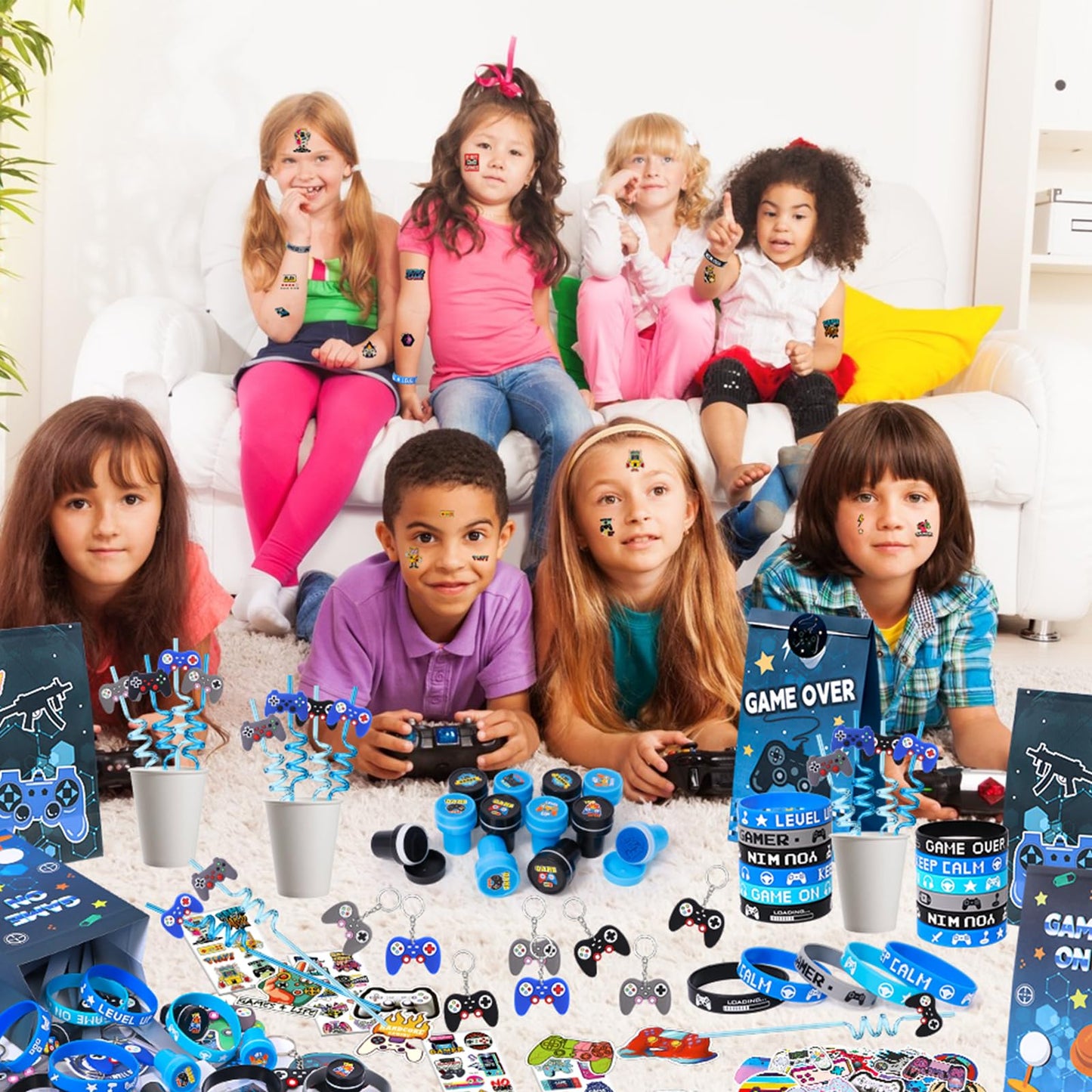 Video game party favors for kids' birthdays: straws, silicone bracelets, gift bags, stamps, gamer controller keychains, VIP pass stickers. Great giveaways for children!