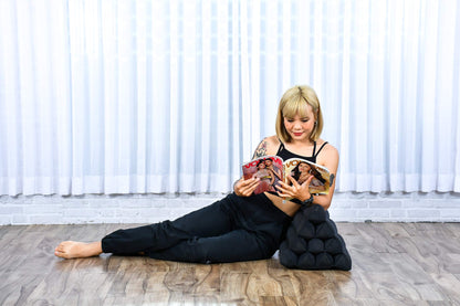 Leewadee Thai triangle cushion - Comfortable backrest reading pillow TV cushion - Ecological natural product with kapok filling, 50 x 33 x 33 cm, black