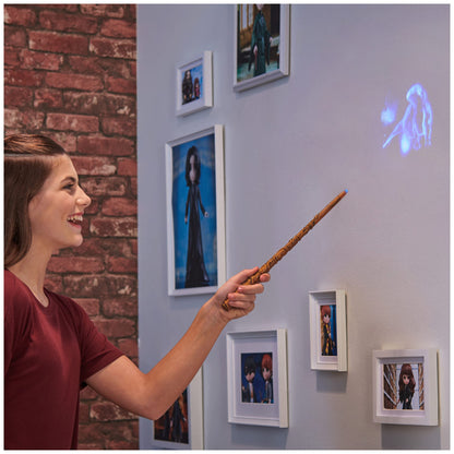 Wizarding World Harry Potter - Hermione Granger's Light Up Wand with Patronus projection, approx. 33 cm, toy for kids aged 6 and up, fan merchandise.