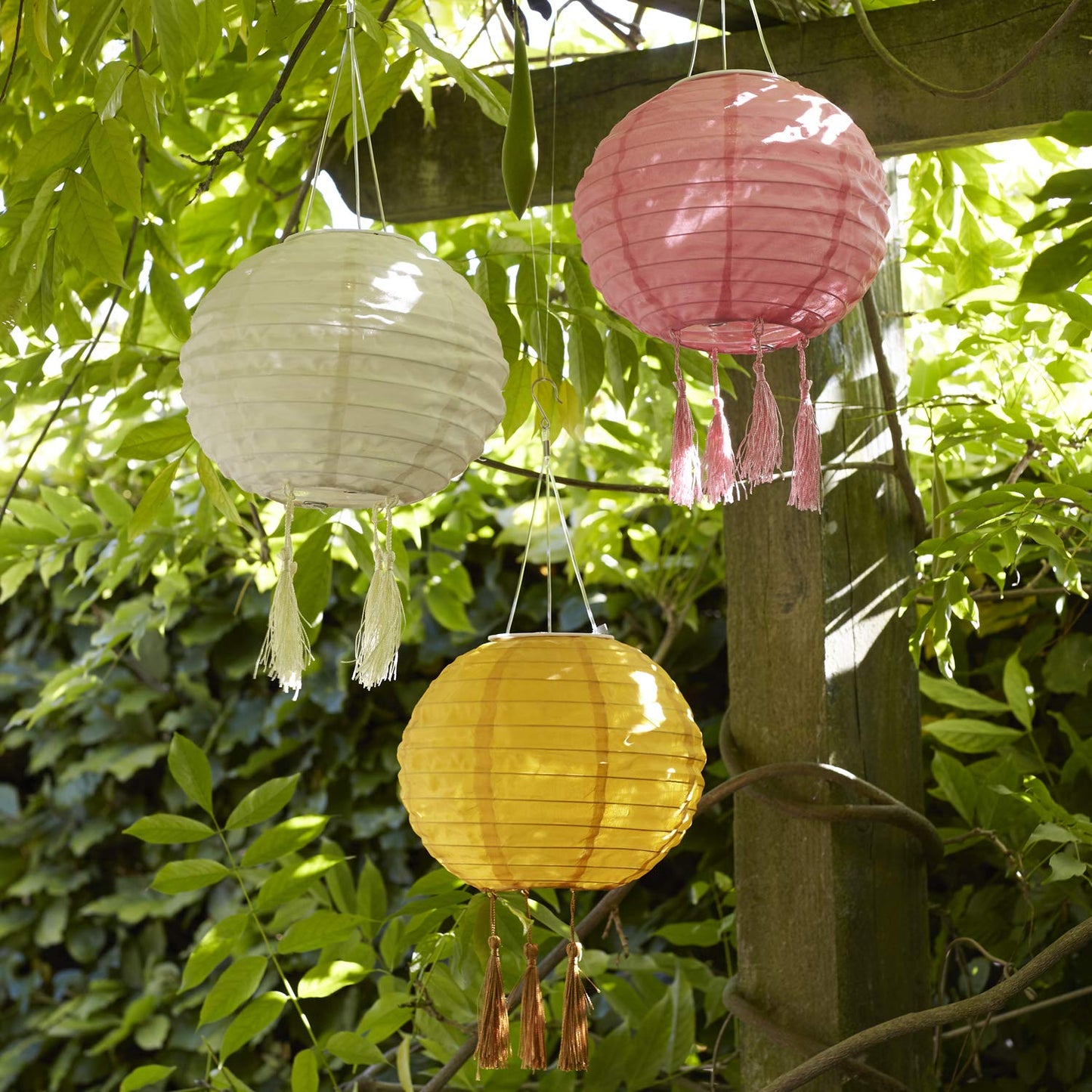 Lights4fun 1x 3 pack Lucena Solar Lantern Cream, Yellow & Pink - LED solar lamp hanging lanterns garden, balcony & terrace - decorative garden light summer party, weatherproof lighting IP44 20cm diameter