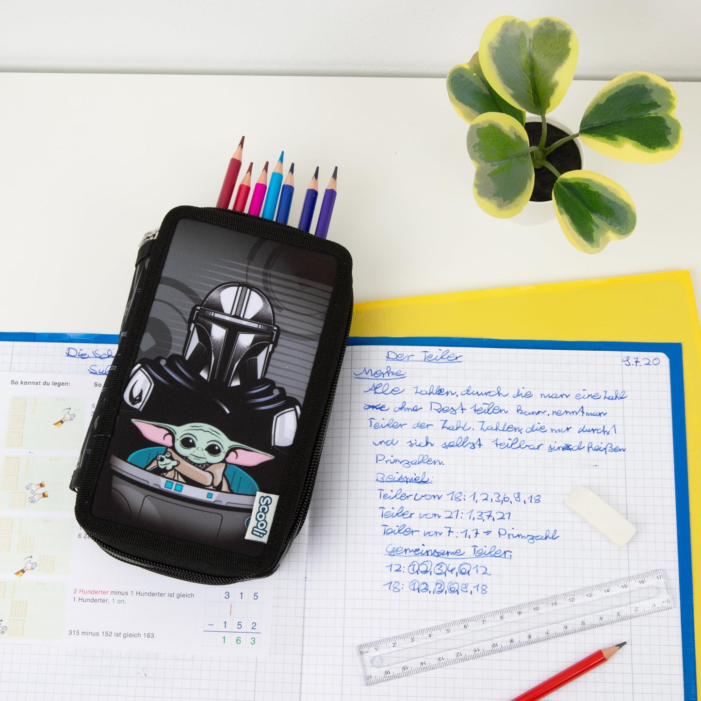 Scooli - Tripledecker Star Wars - Filled student case with high-quality pens & accessories - Ideal for school, leisure, and on the go - from 6 years