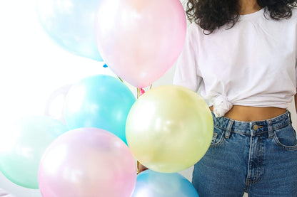 Trendario Balloon Gas, helium for up to 50 balloons, disposable helium gas cylinder with filling valve for helium balloons.