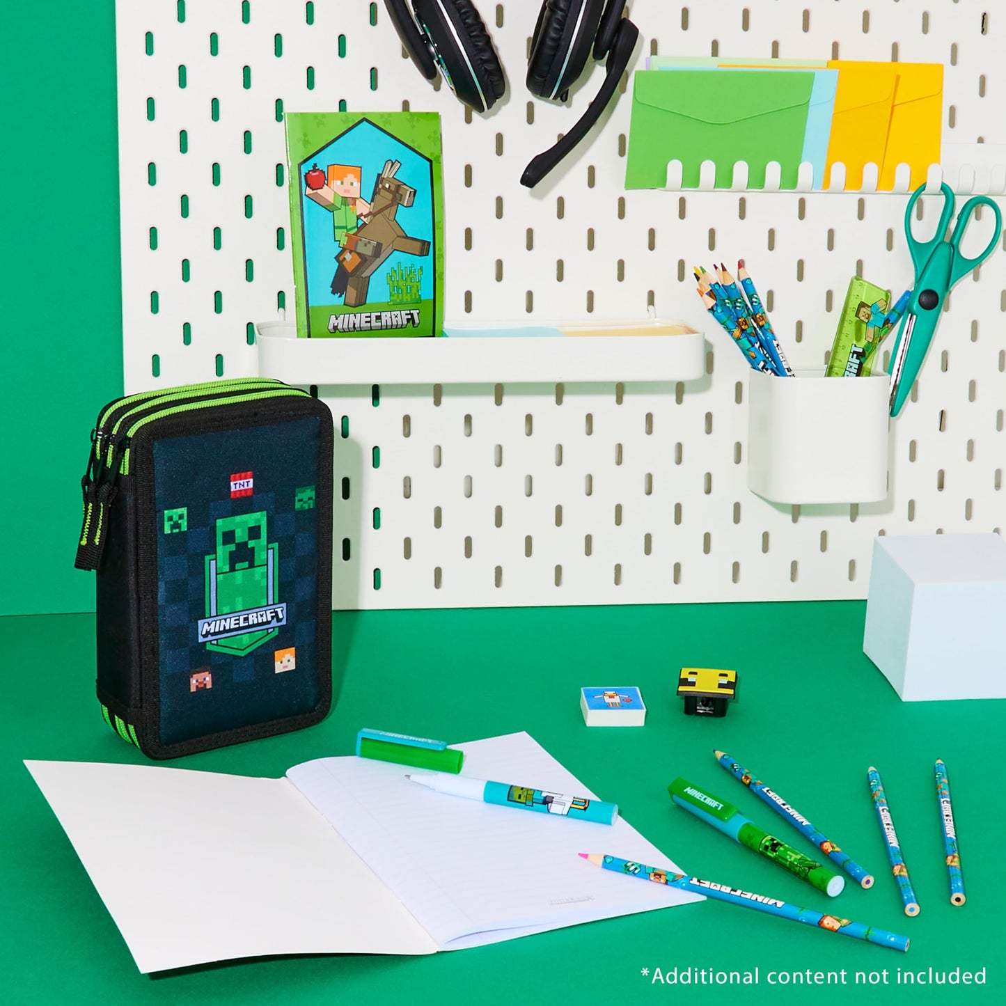 Minecraft pencil case for boys and girls filled with Creeper stationery, gamer gifts for kids and teenagers. (Black AOP)