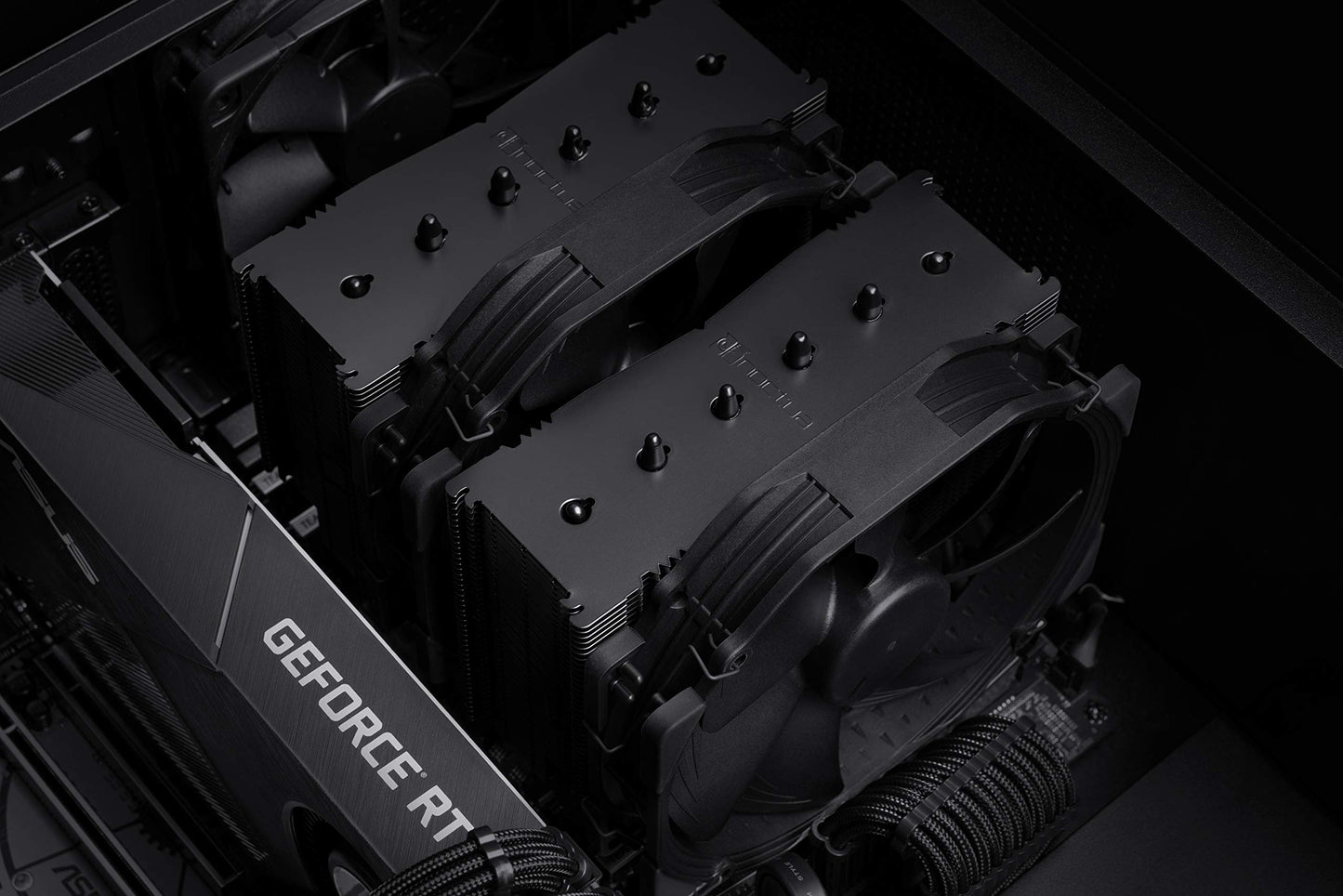 Noctua NH-D15 chromax.black, Dual-Tower CPU Cooler (140mm, Black)